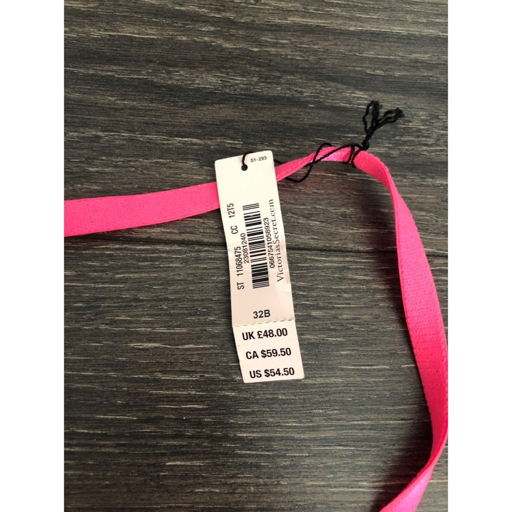 Victoria Secret Push Up Bra - Picture 2 of 5